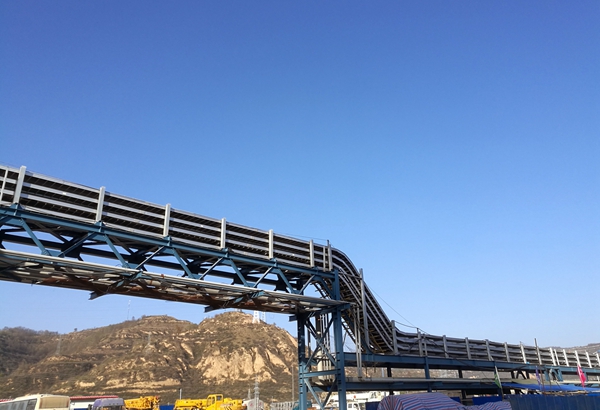 延能化全廠供電系統35kV電纜敷設完成 (1)_副本.jpg